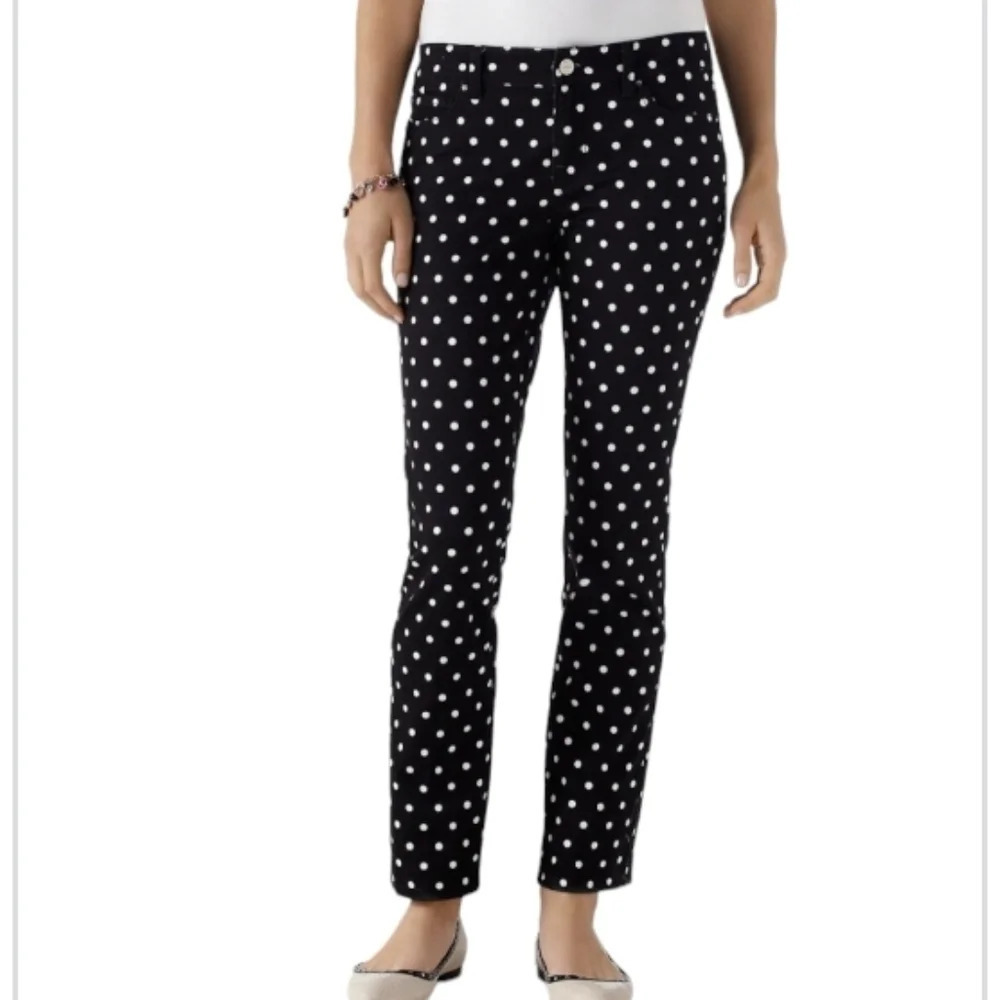 White House Black Market Blanc Polka Dot Slim Ankle Jean 0 R